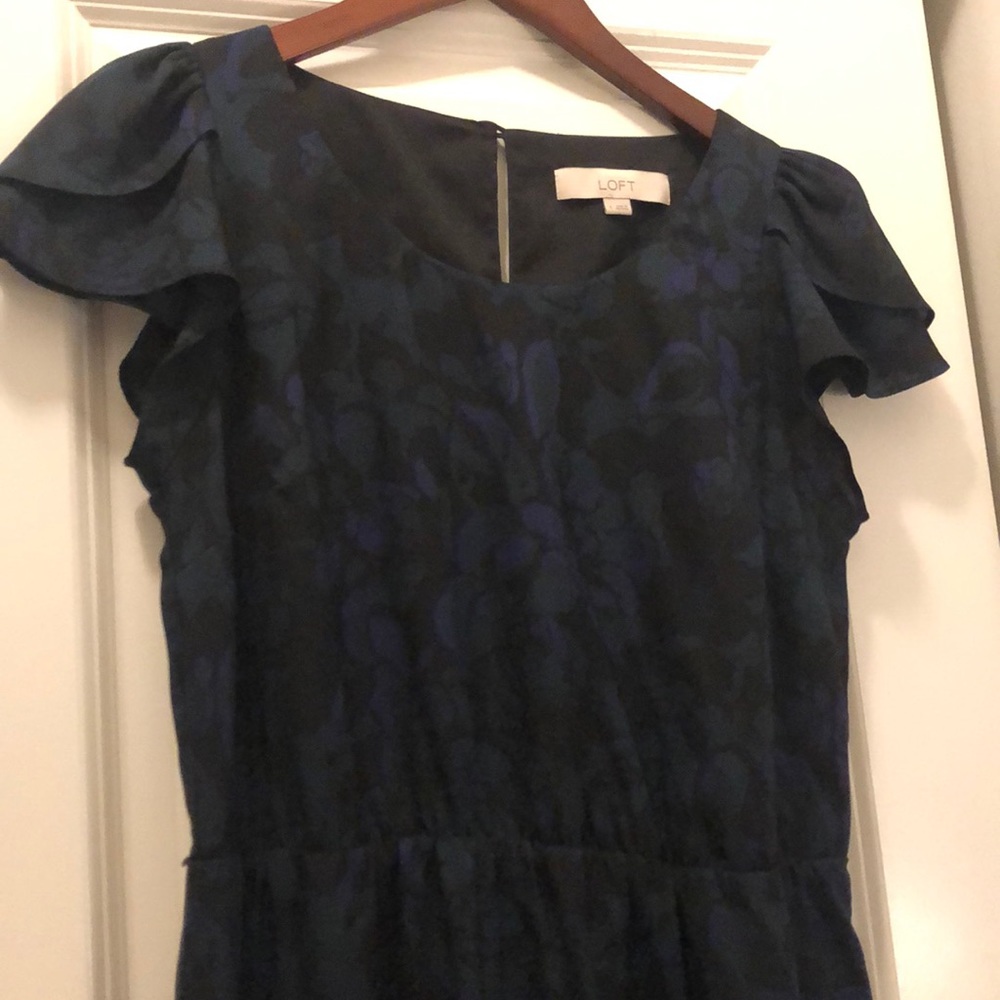 LOFT Floral Dress, size 4